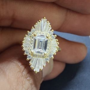 Wedding ring, Anniversary ring